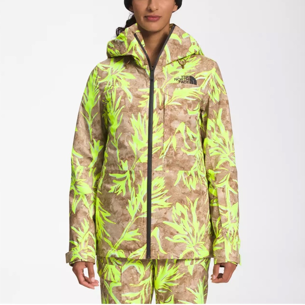 2 Jackets in one The North Face Women’s Thermoball Eco Snow Triclimate Jacket.